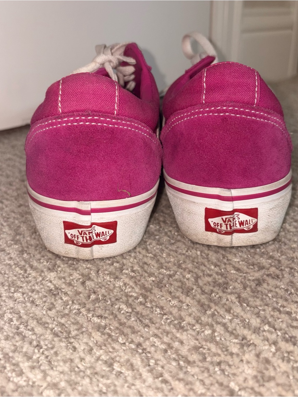 Vans Suede classic Bright Pink Sneakers Skater Shoes Skateboard Womens size 10 - Picture 9 of 13